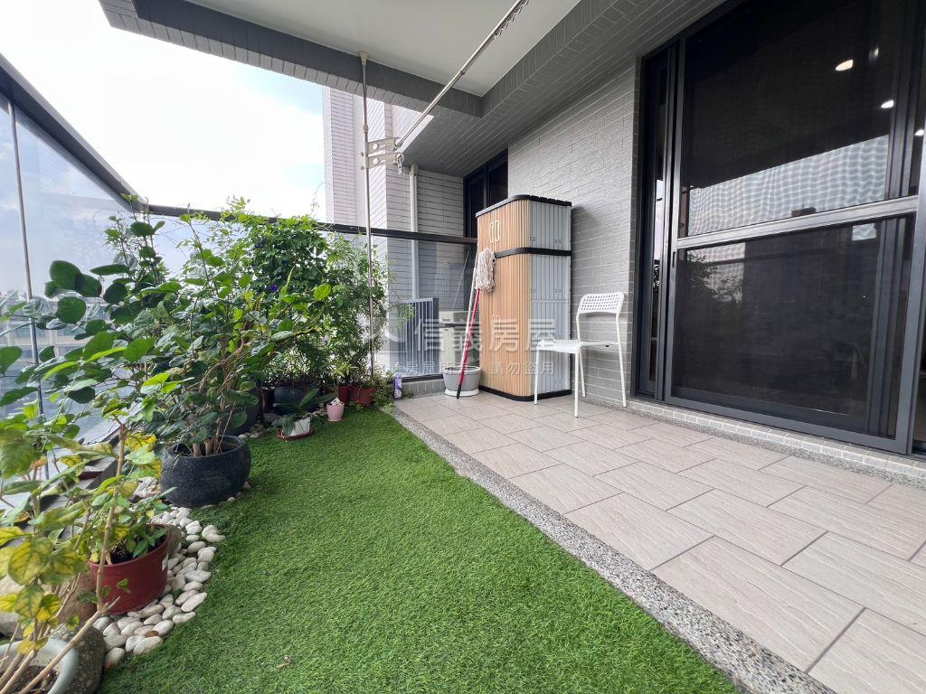 仁發兩廳院面公園三房平車房屋室內格局與周邊環境