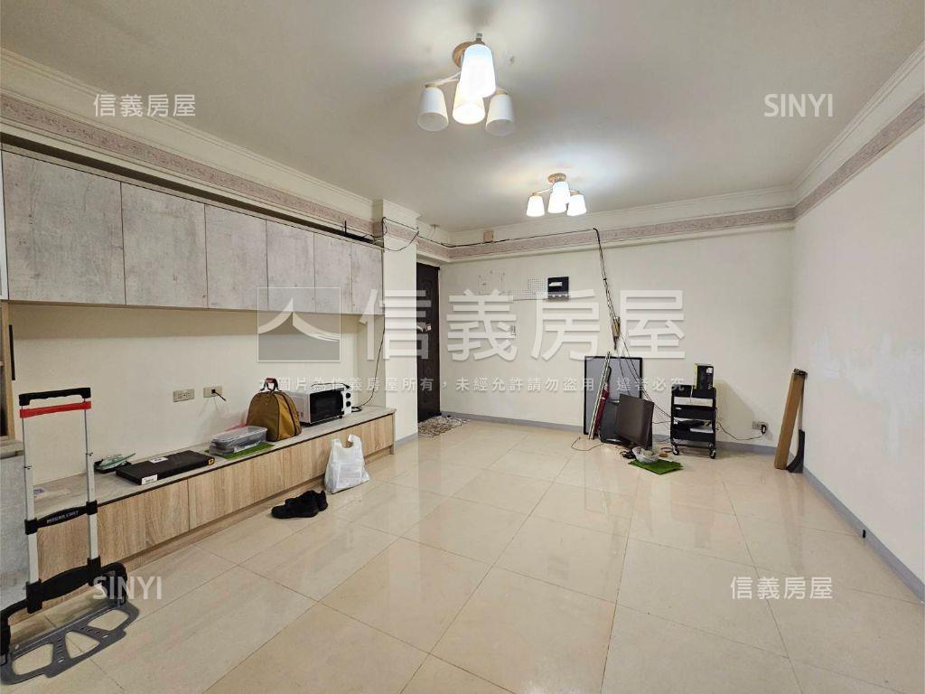 長泰河濱方正電梯兩房房屋室內格局與周邊環境