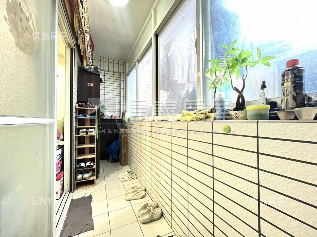 捷運·園區陽光書香美三房房屋室內格局與周邊環境