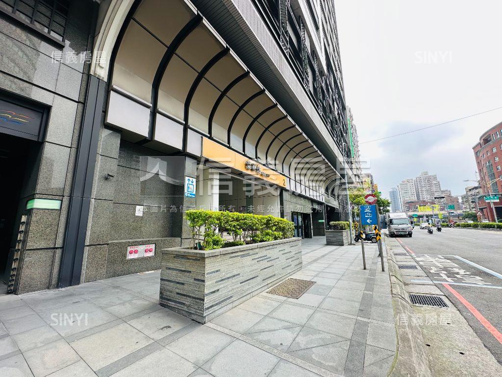 一橋到台北輕奢美宅房屋室內格局與周邊環境