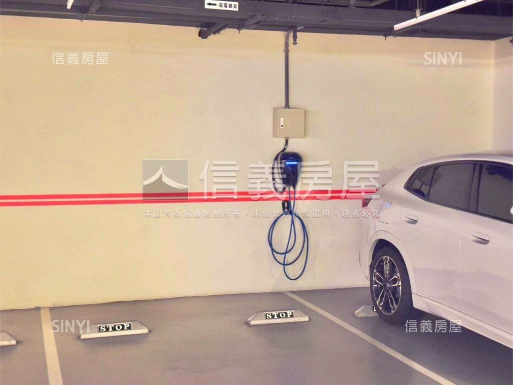 仁愛翠亨三主臥雙車位房屋室內格局與周邊環境