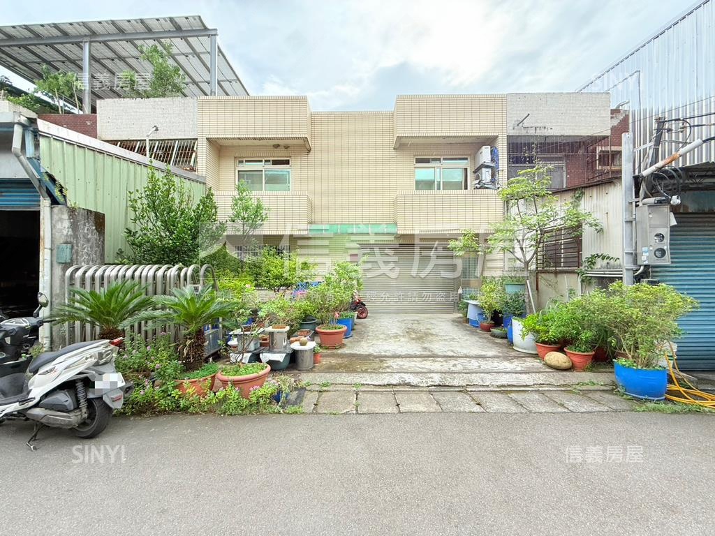 面寬約９米前庭透天房屋室內格局與周邊環境