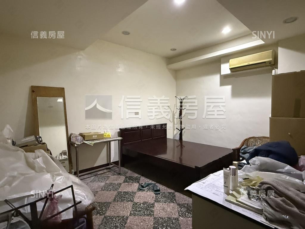 面寬約９米前庭透天房屋室內格局與周邊環境