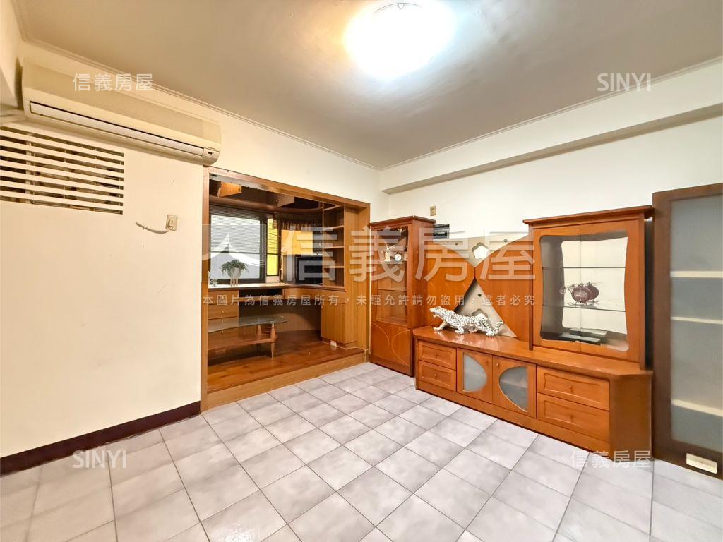 正五期大業學區面公園３房房屋室內格局與周邊環境