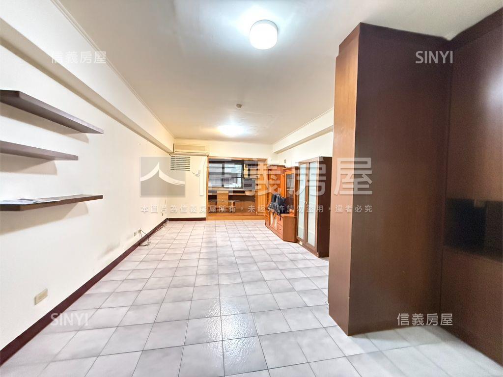 正五期大業學區面公園３房房屋室內格局與周邊環境