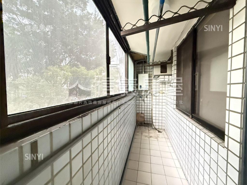 正五期大業學區面公園３房房屋室內格局與周邊環境