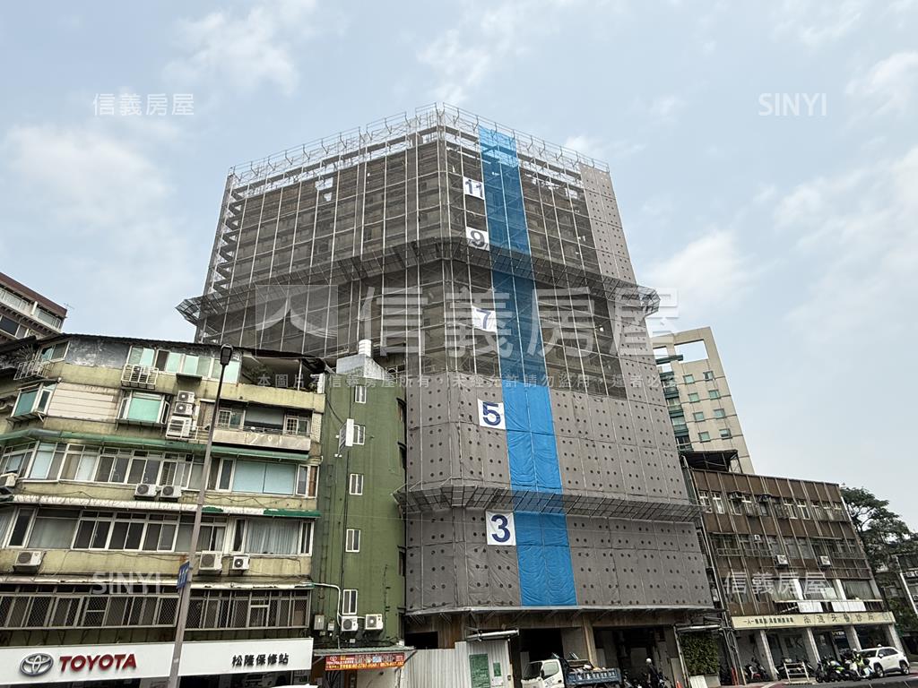 琢格７７兩房車位房屋室內格局與周邊環境