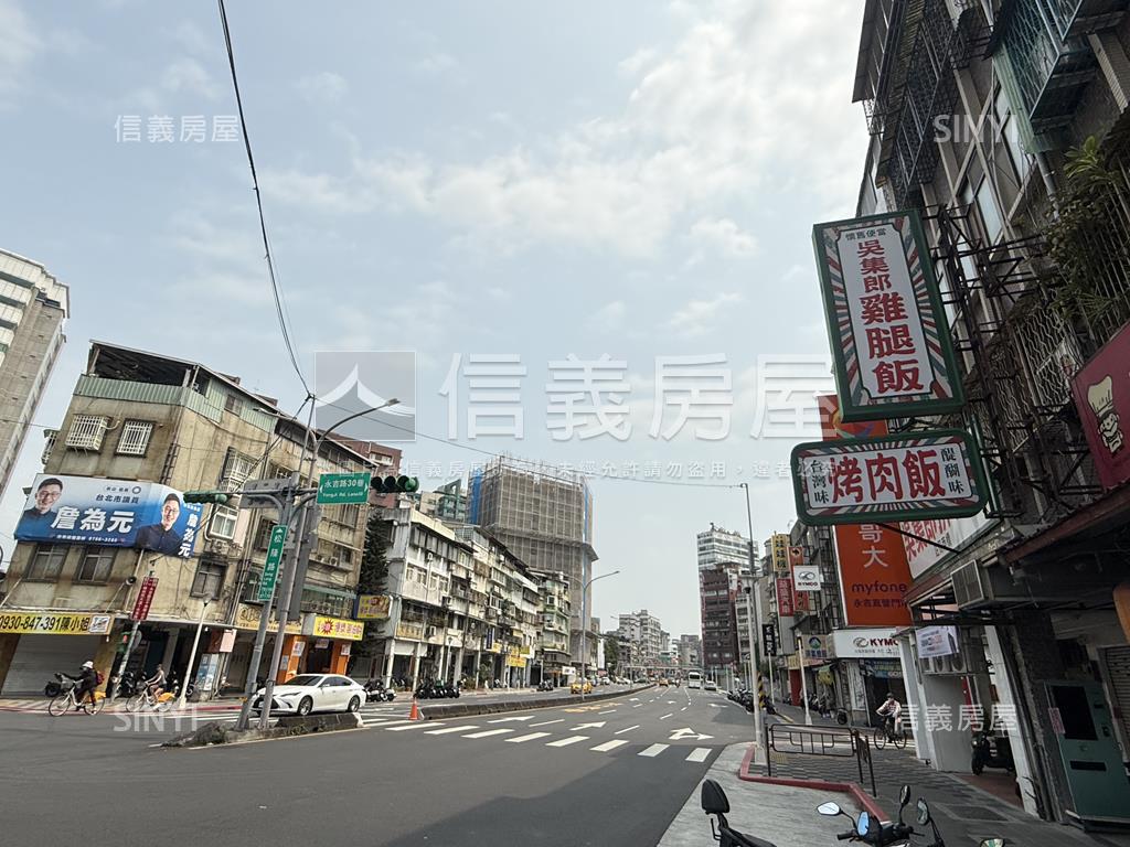 琢格７７兩房車位房屋室內格局與周邊環境