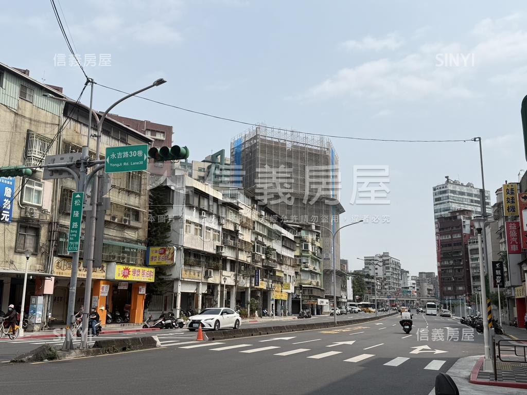 琢格７７兩房車位房屋室內格局與周邊環境