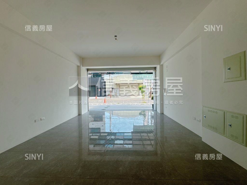 全新裝潢雙車墅房屋室內格局與周邊環境