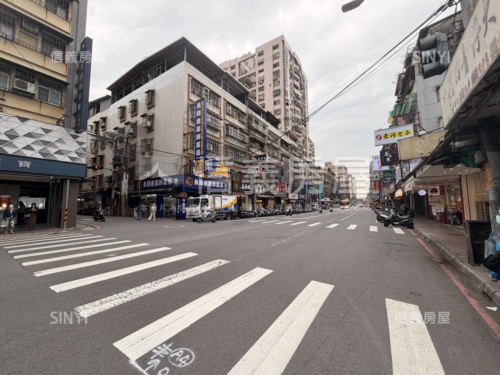 裕民路金雞母店面房屋室內格局與周邊環境