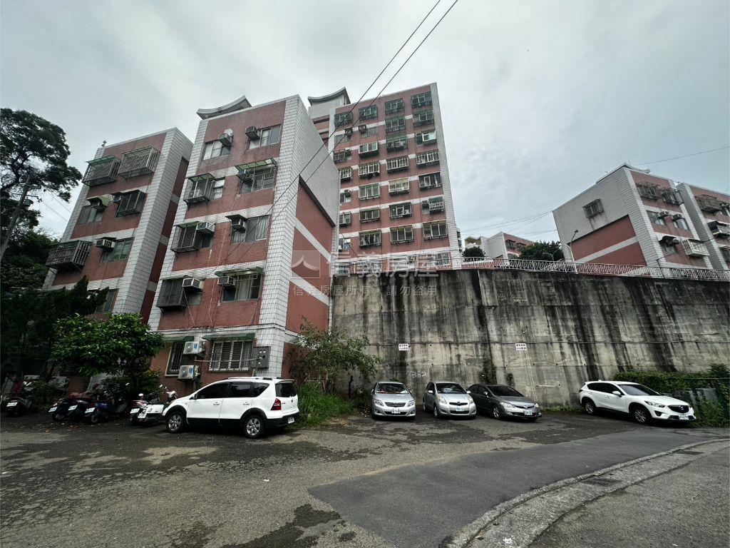 中華大學旁精美套房房屋室內格局與周邊環境