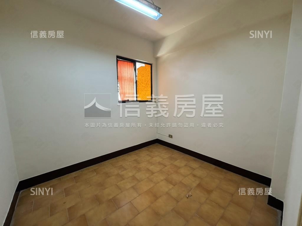 ［專任］近板南線採光公寓房屋室內格局與周邊環境