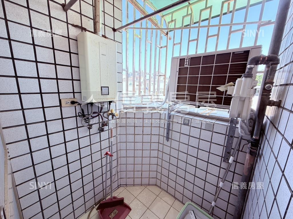 北區電梯兩房有車位房屋室內格局與周邊環境