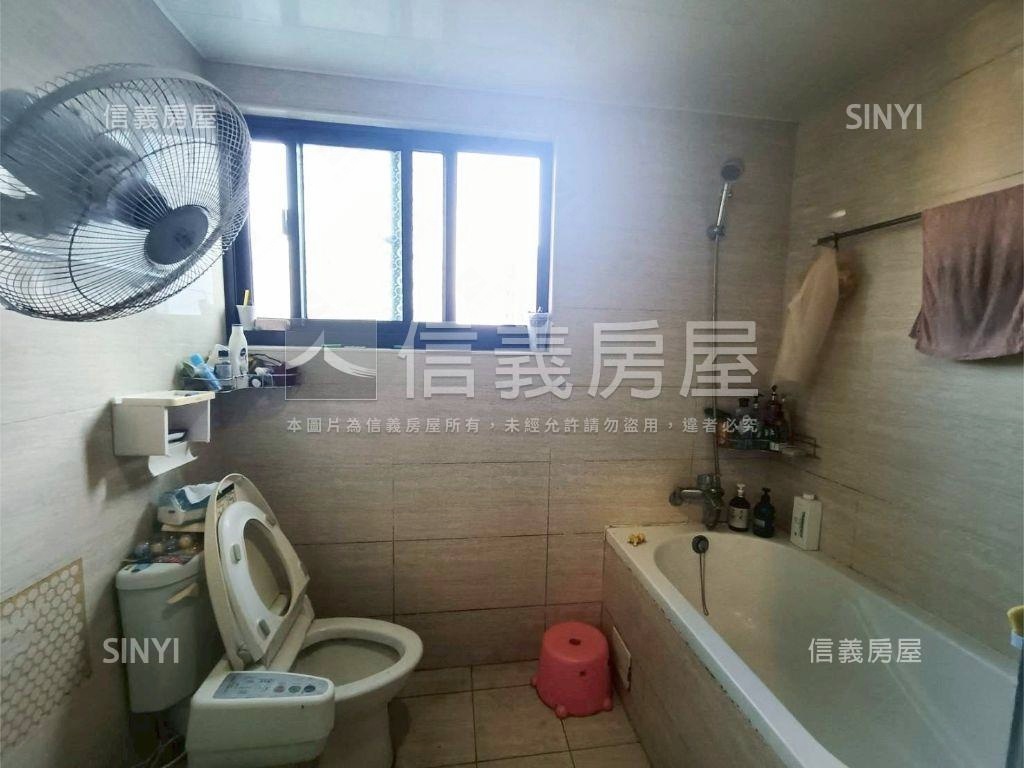 美樹館景觀裝潢四房雙車位房屋室內格局與周邊環境