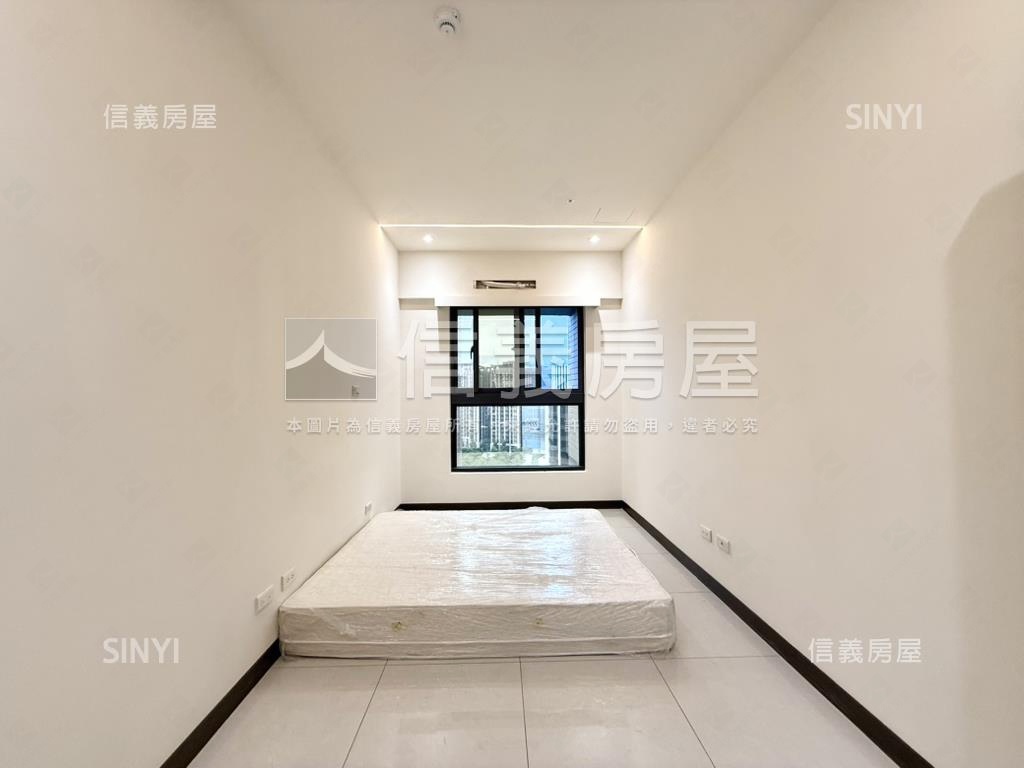 土城重劃區三房㊣綠野仙蹤房屋室內格局與周邊環境