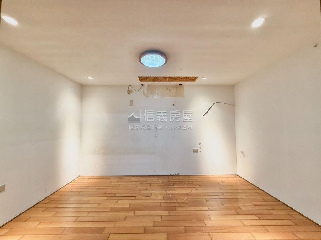 四號公園大空間一樓房屋室內格局與周邊環境