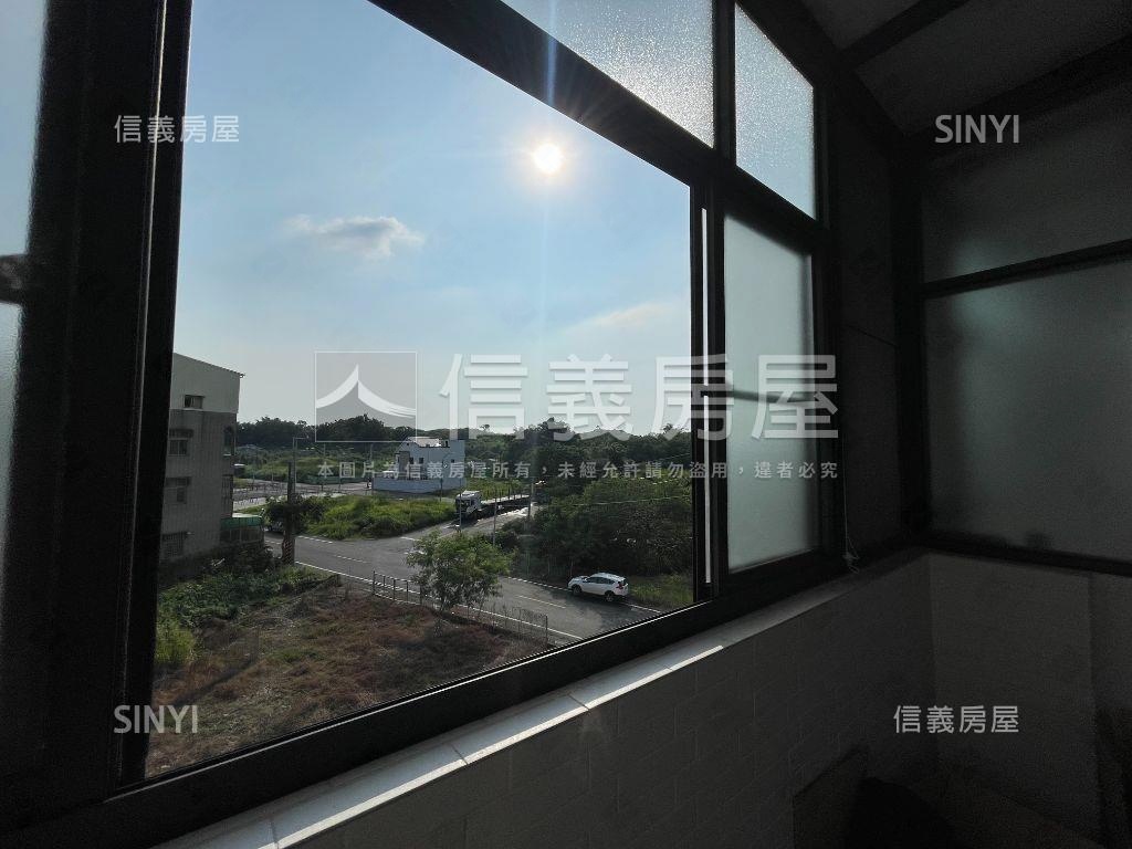 關廟靜巷輕屋齡五房透天房屋室內格局與周邊環境