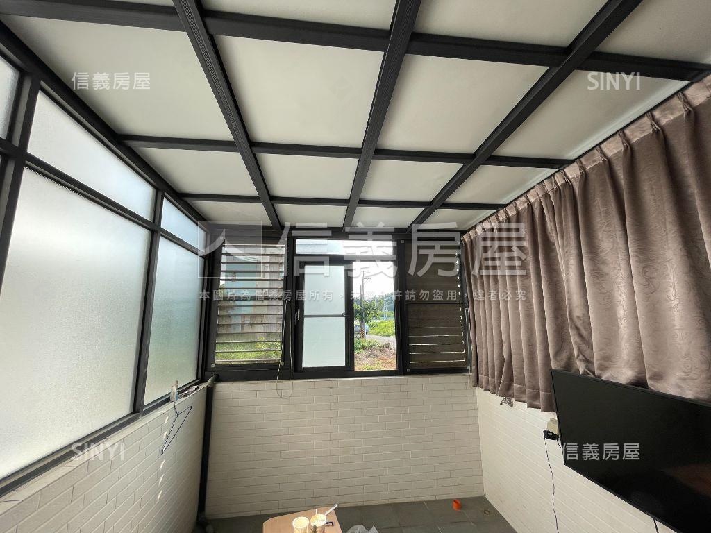 關廟靜巷輕屋齡五房透天房屋室內格局與周邊環境