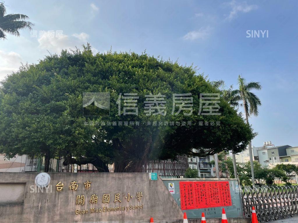 關廟靜巷輕屋齡五房透天房屋室內格局與周邊環境