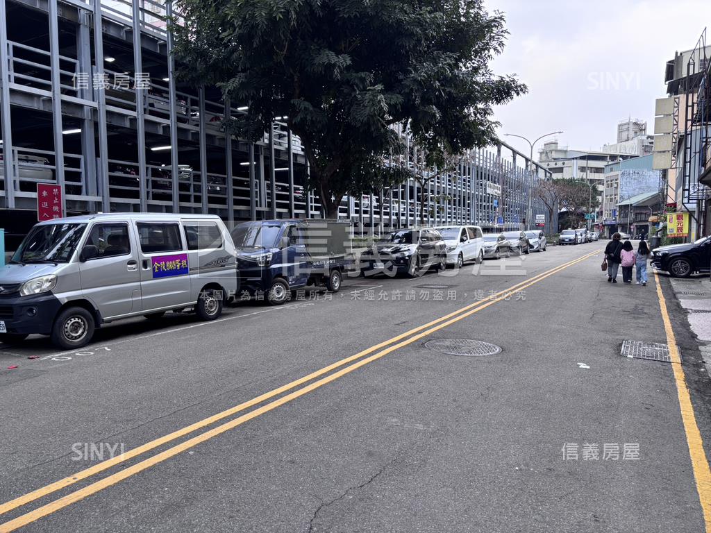 中區貴族新第採光套房房屋室內格局與周邊環境