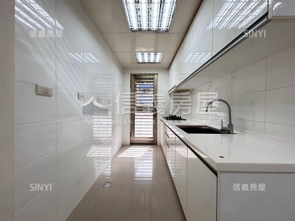 含翠華廈雙衛浴開窗房屋室內格局與周邊環境