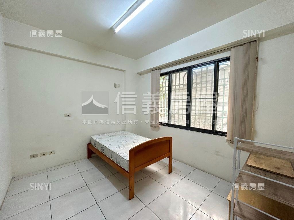 荷風稀有面寬雙車墅房屋室內格局與周邊環境