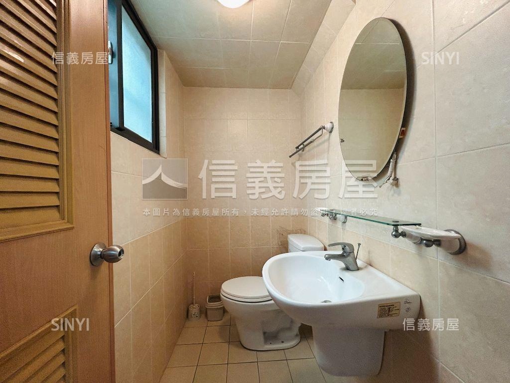 荷風稀有面寬雙車墅房屋室內格局與周邊環境