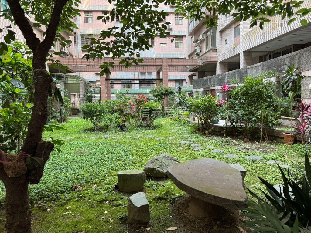 近扶輪公園三房雙車位房屋室內格局與周邊環境