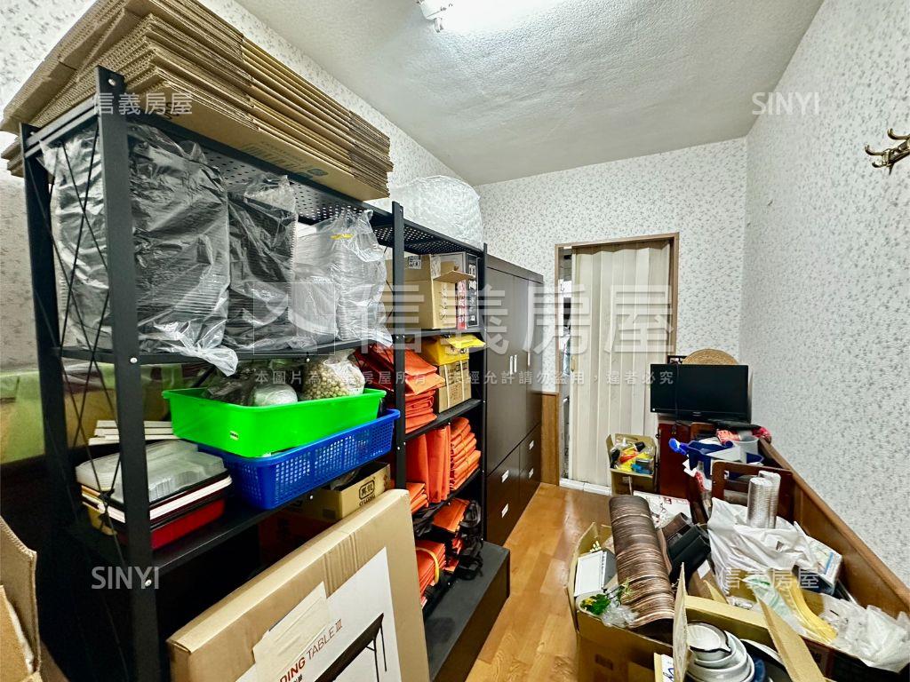 瑞隆拾光邊間公寓２樓房屋室內格局與周邊環境