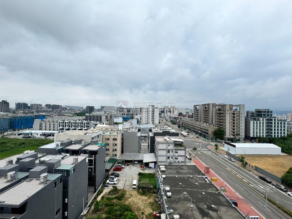 竹南園區天籟三房車位房屋室內格局與周邊環境