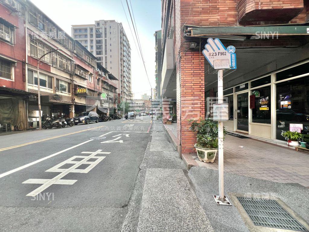 日出景觀美妝兩房加車位房屋室內格局與周邊環境
