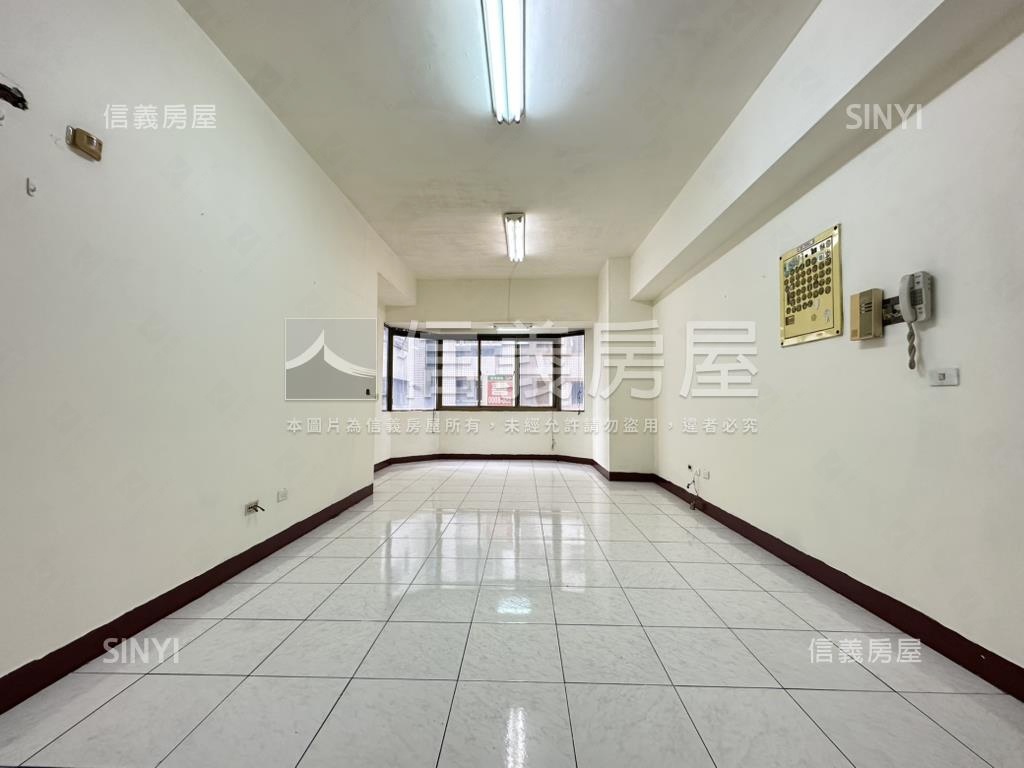 義享百貨邊間採光四房房屋室內格局與周邊環境