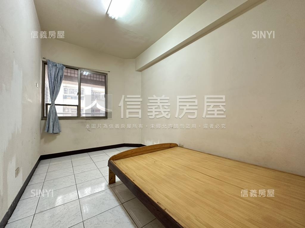 義享百貨邊間採光四房房屋室內格局與周邊環境