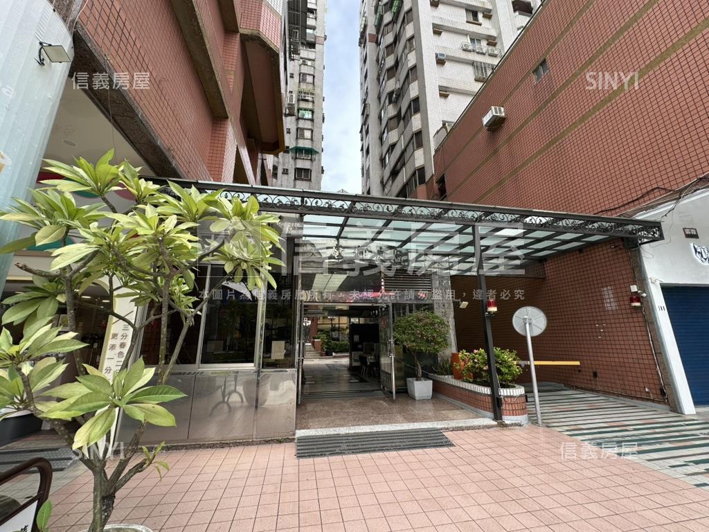 義享百貨邊間採光四房房屋室內格局與周邊環境