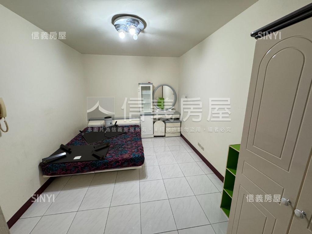 近家齊南商客廳大套房房屋室內格局與周邊環境