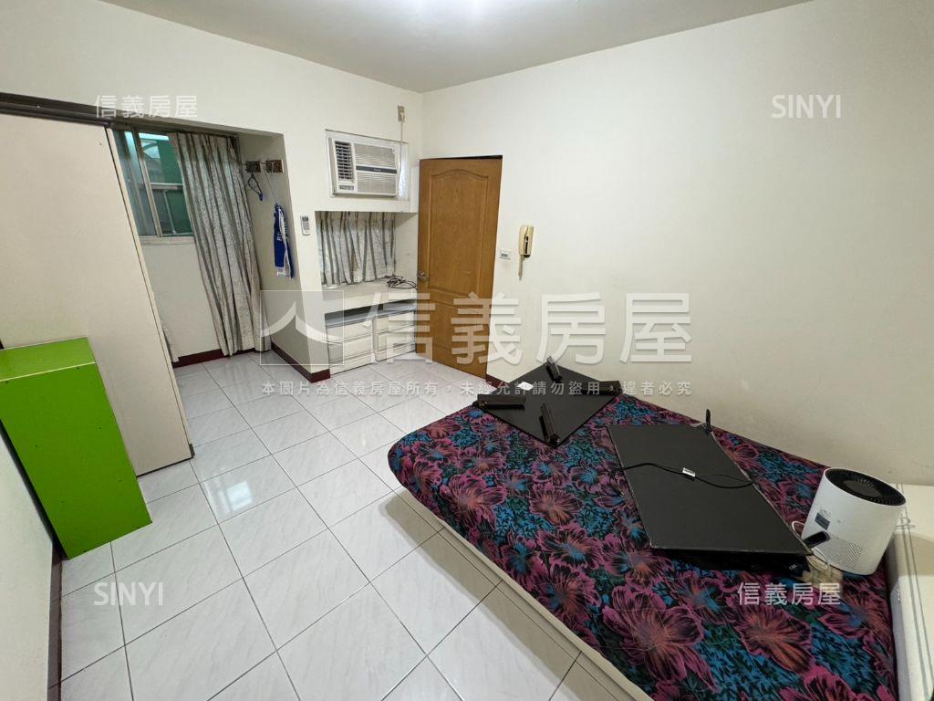 近家齊南商客廳大套房房屋室內格局與周邊環境