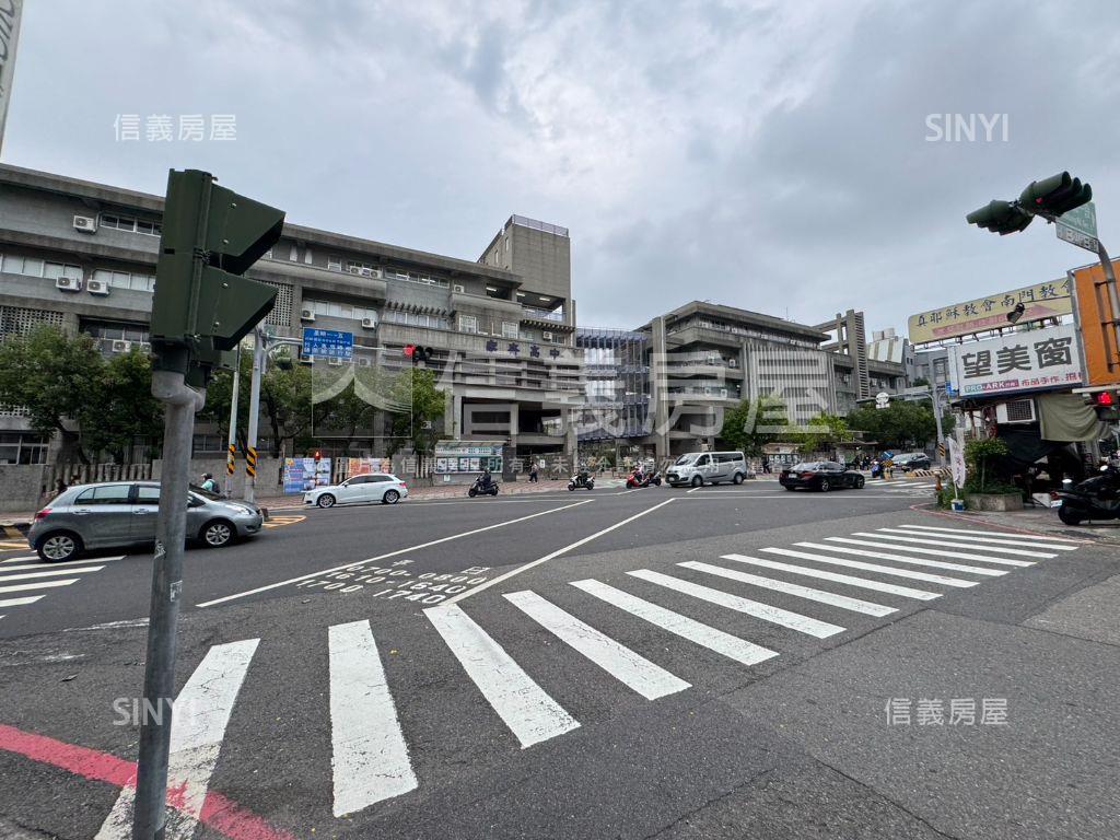 近家齊南商客廳大套房房屋室內格局與周邊環境