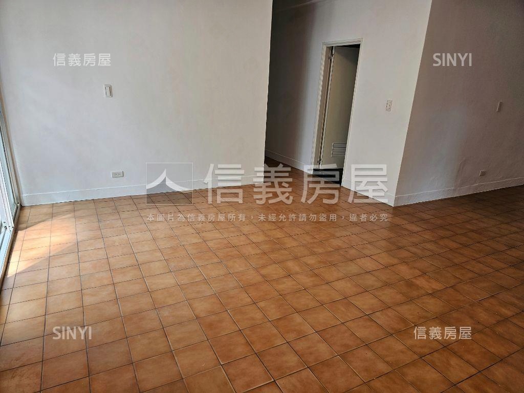 ㊣出門就麟光站的公寓頂加房屋室內格局與周邊環境