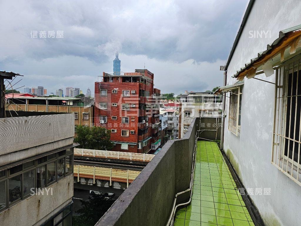 ㊣出門就麟光站的公寓頂加房屋室內格局與周邊環境