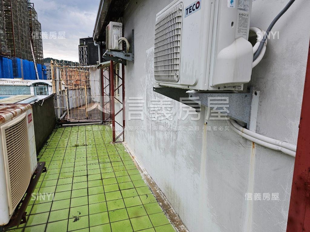 ㊣出門就麟光站的公寓頂加房屋室內格局與周邊環境