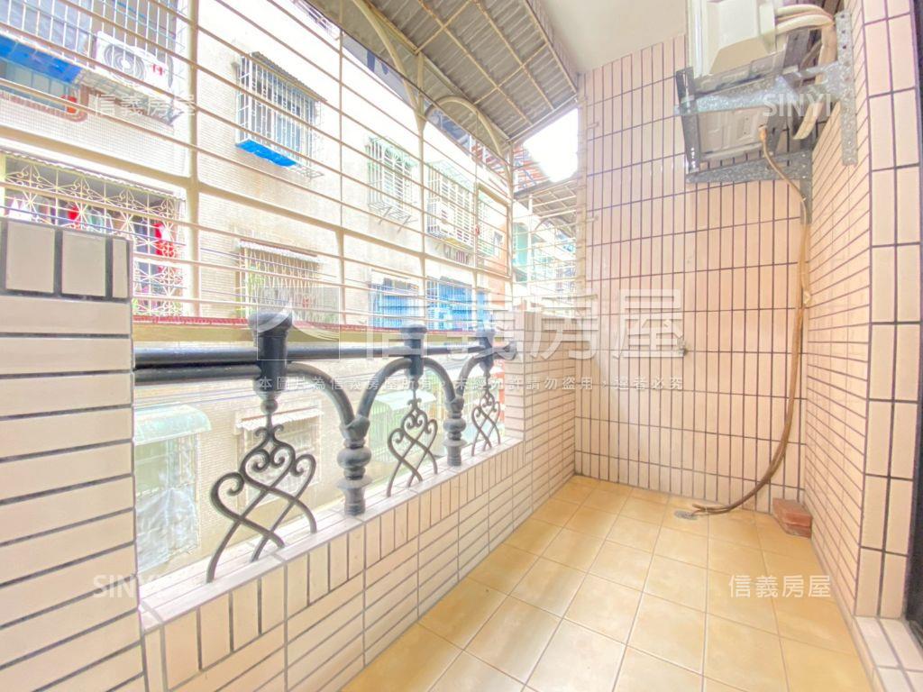 真愛＊獨家板橋信義美３房房屋室內格局與周邊環境