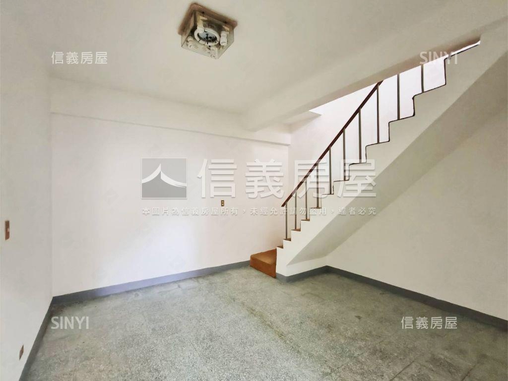 再興社區一樓大戶房屋室內格局與周邊環境