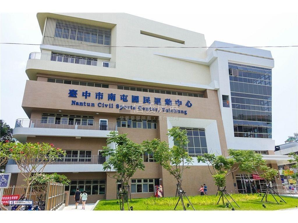 近捷運文心愛悅房屋室內格局與周邊環境