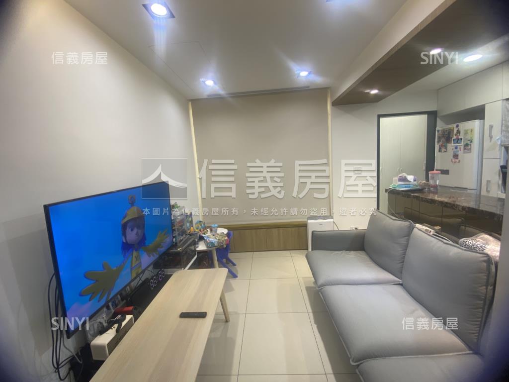 江翠北側稀有兩房車位房屋室內格局與周邊環境