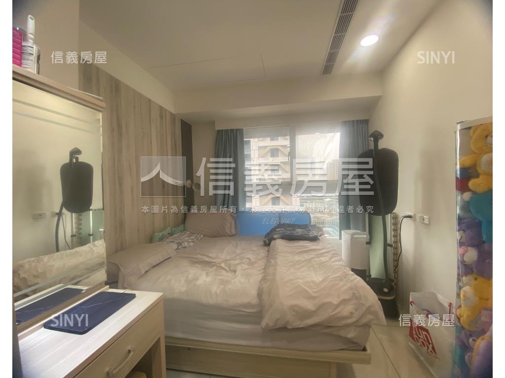 江翠北側稀有兩房車位房屋室內格局與周邊環境