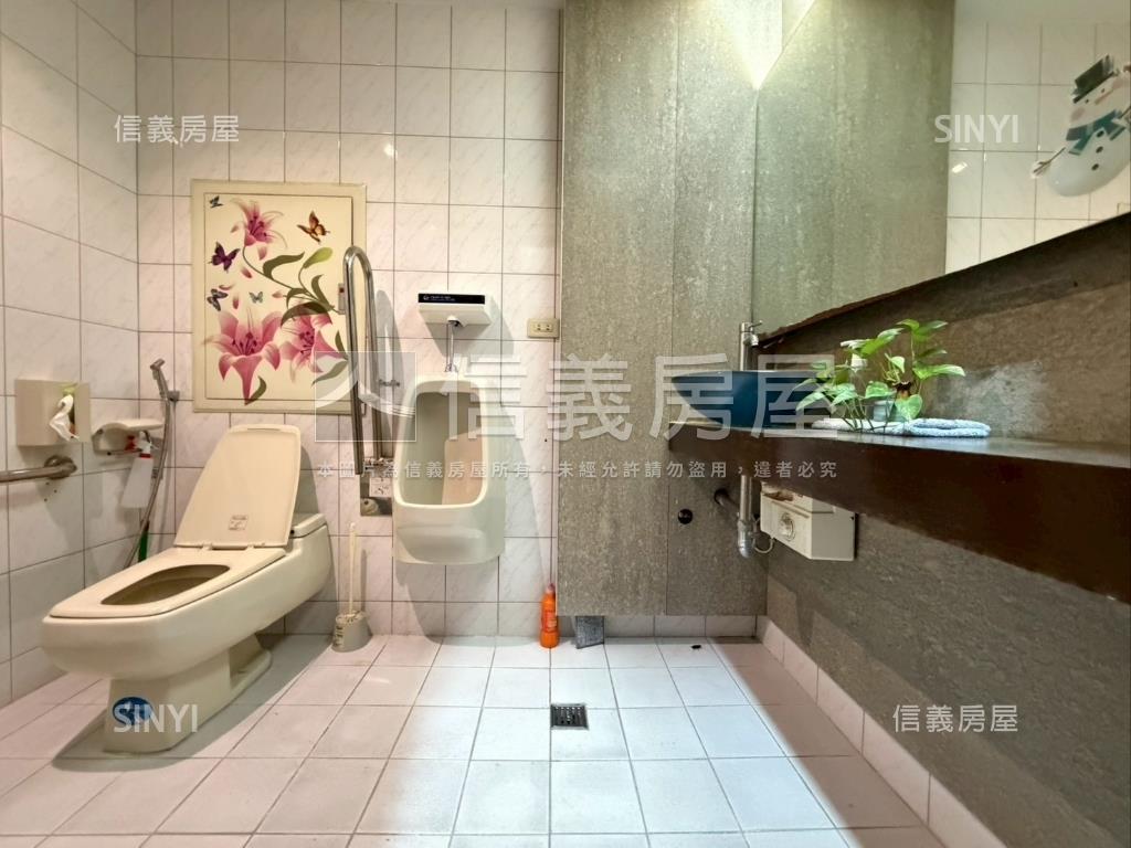 一層一戶電梯住辦房屋室內格局與周邊環境