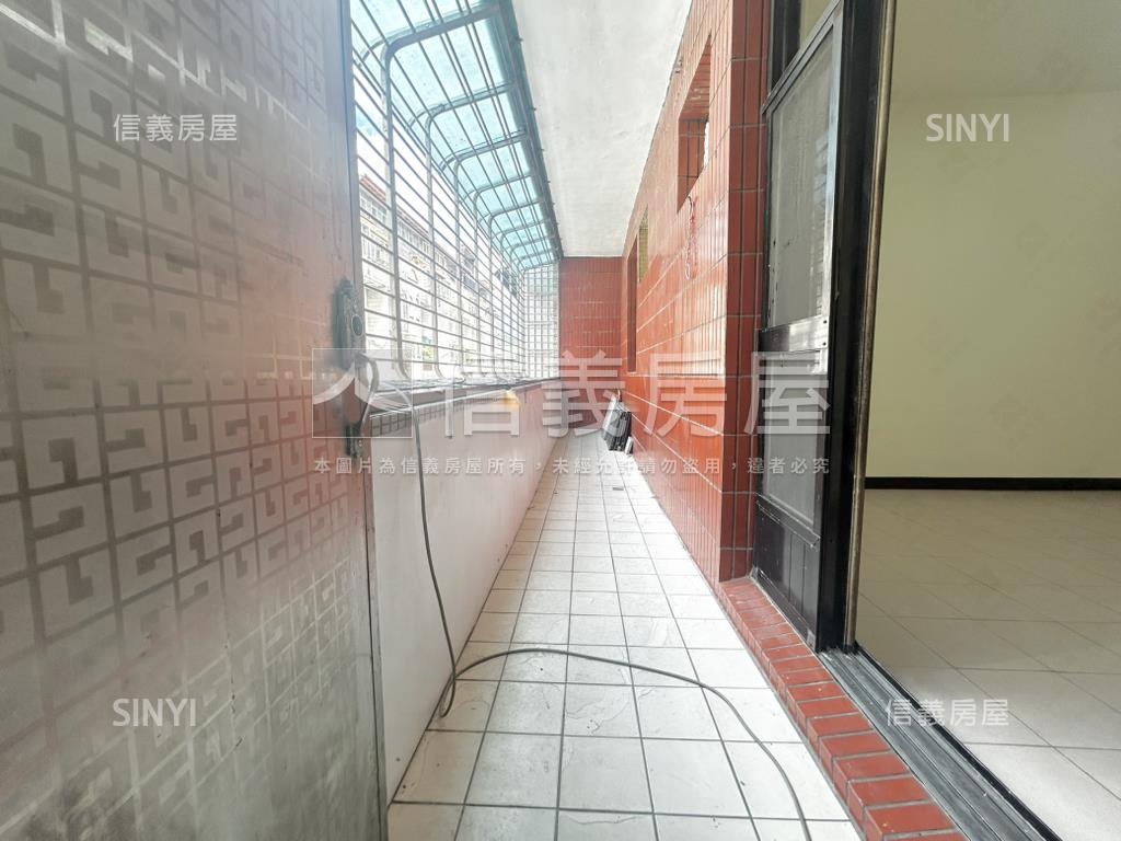 前後陽台清幽美寓４＋５房屋室內格局與周邊環境