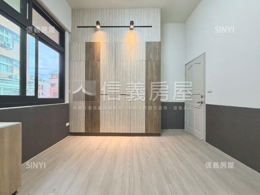 文心高工旁重新整理三房房屋室內格局與周邊環境