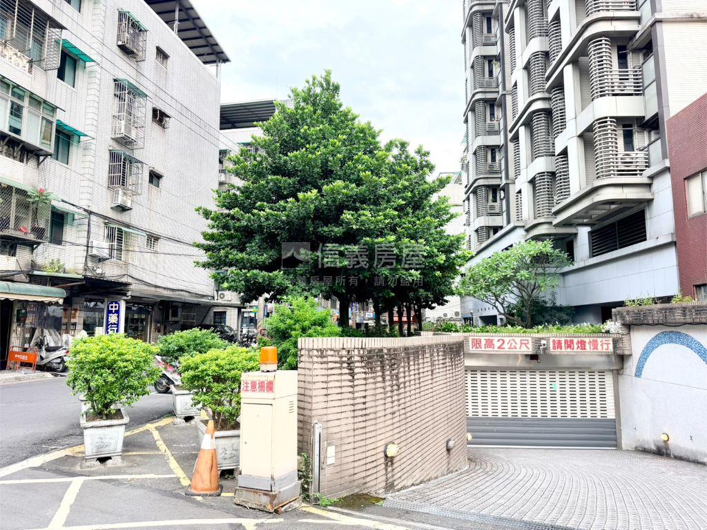 金城閣車位房屋室內格局與周邊環境